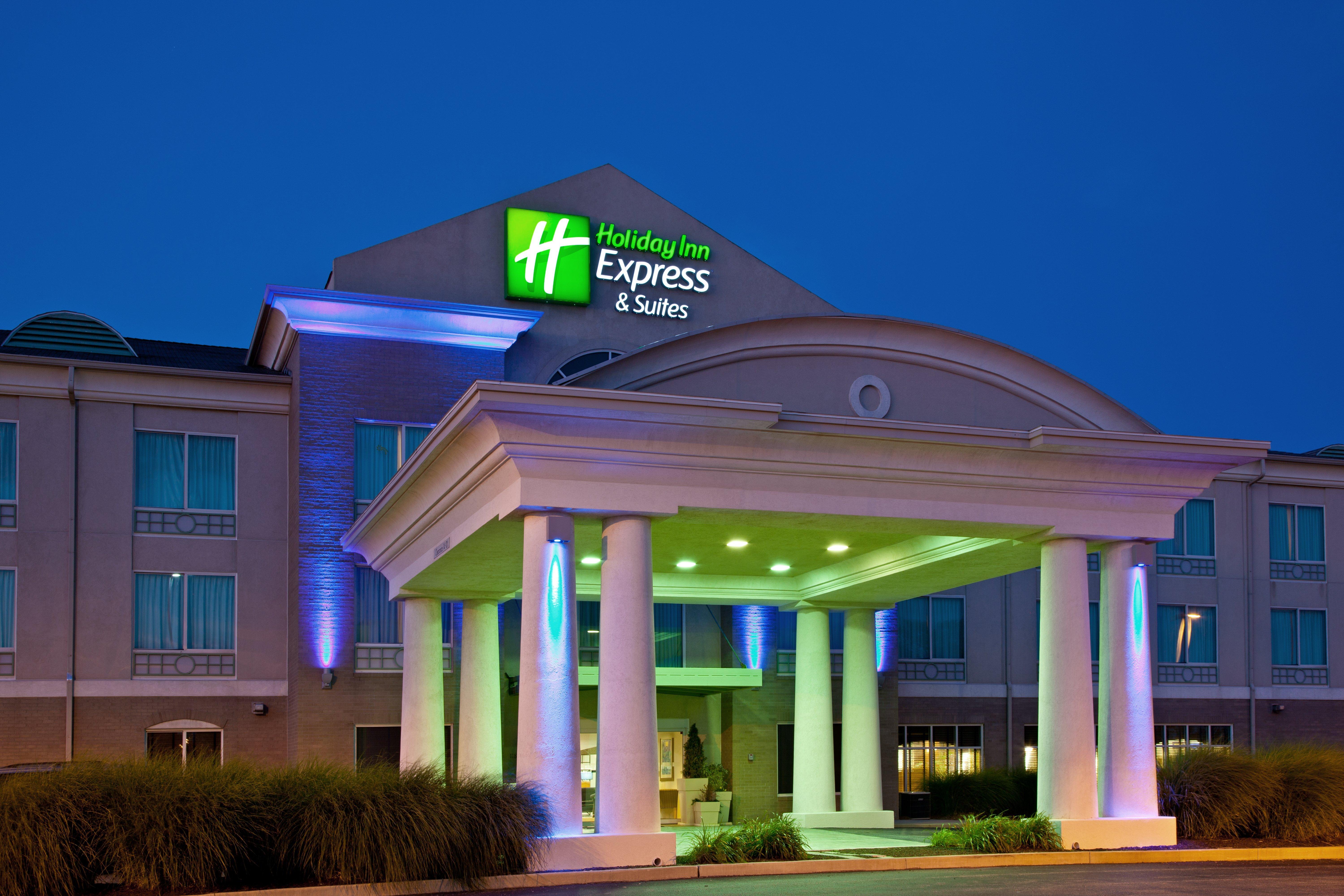 Holiday Inn Express Hotel & Suites Greenwood Εξωτερικό φωτογραφία
