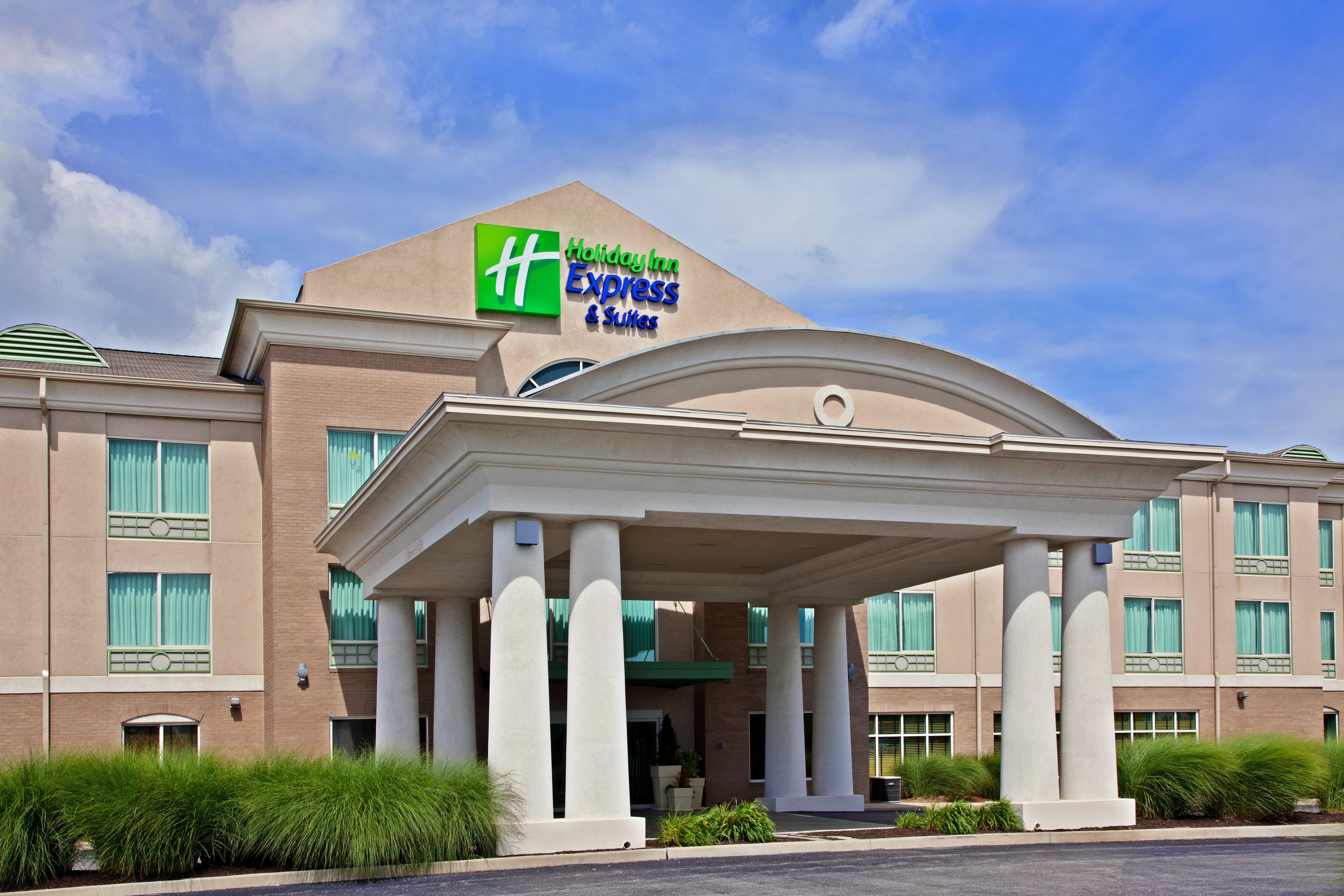 Holiday Inn Express Hotel & Suites Greenwood Εξωτερικό φωτογραφία
